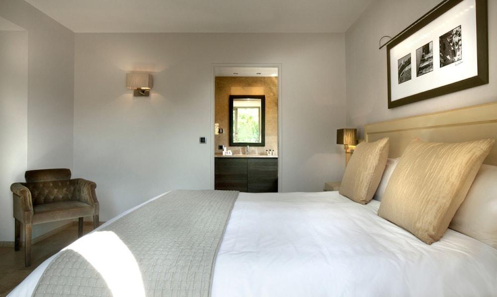 Residence Hoteliere 4 Etoiles Les Mas Du Grand Vallon Mougins Bagian luar foto