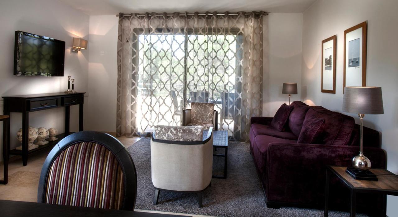 Residence Hoteliere 4 Etoiles Les Mas Du Grand Vallon Mougins Bagian luar foto