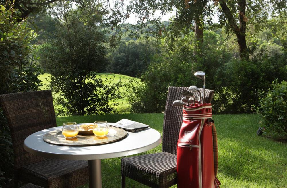 Residence Hoteliere 4 Etoiles Les Mas Du Grand Vallon Mougins Bagian luar foto